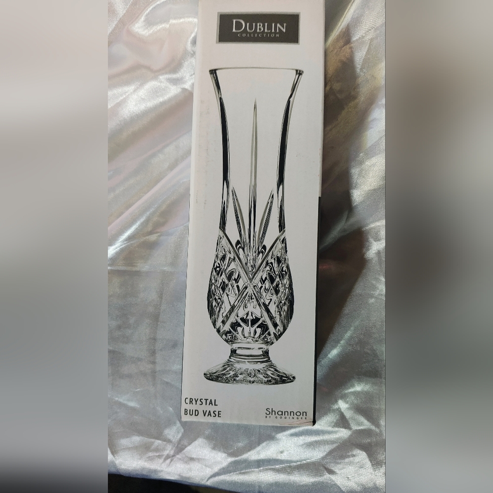 Shannon Dublin Crystal Bud Vase